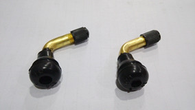PVR70（加长）铜弯中号气门嘴